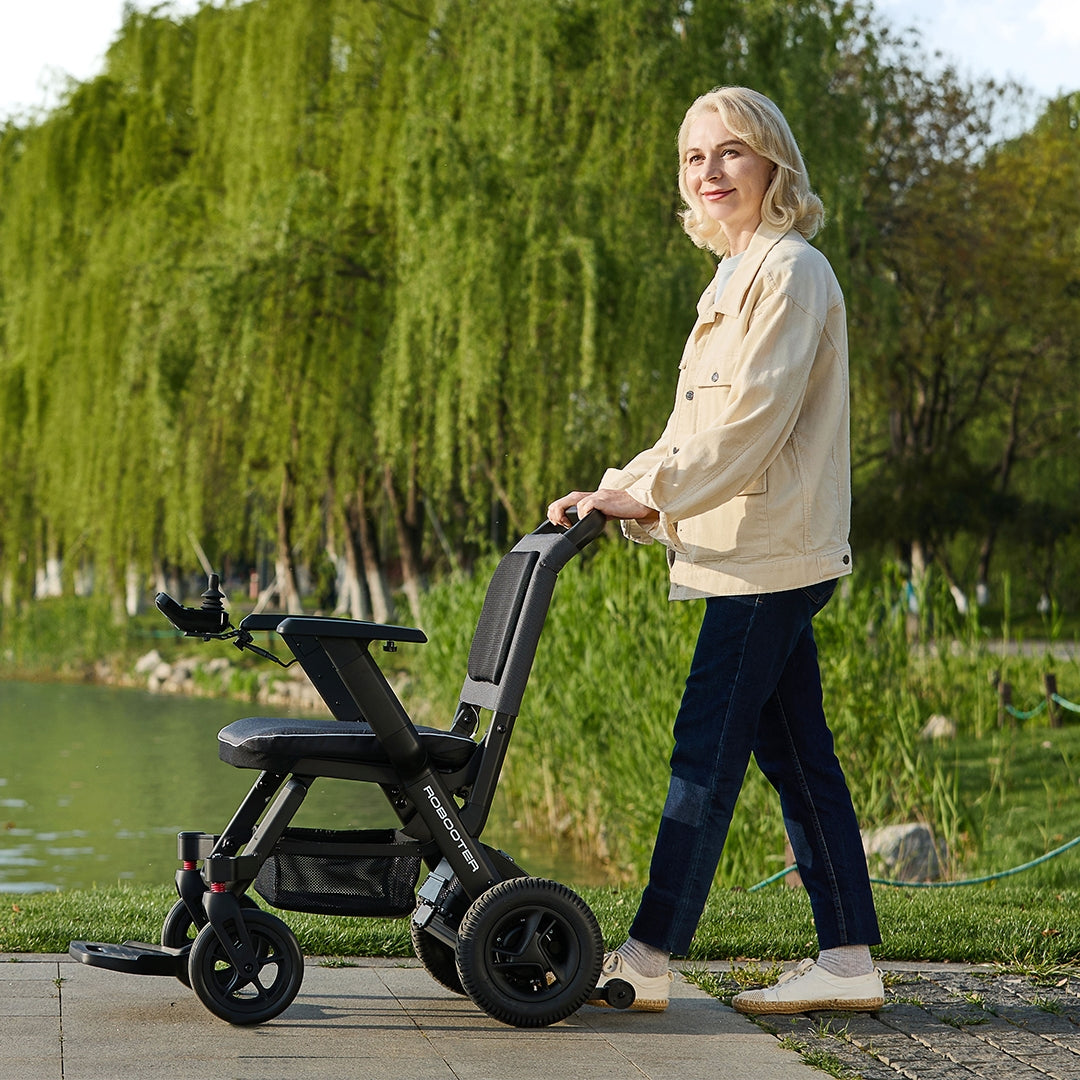 Robooter C40 Folding Powerchair
